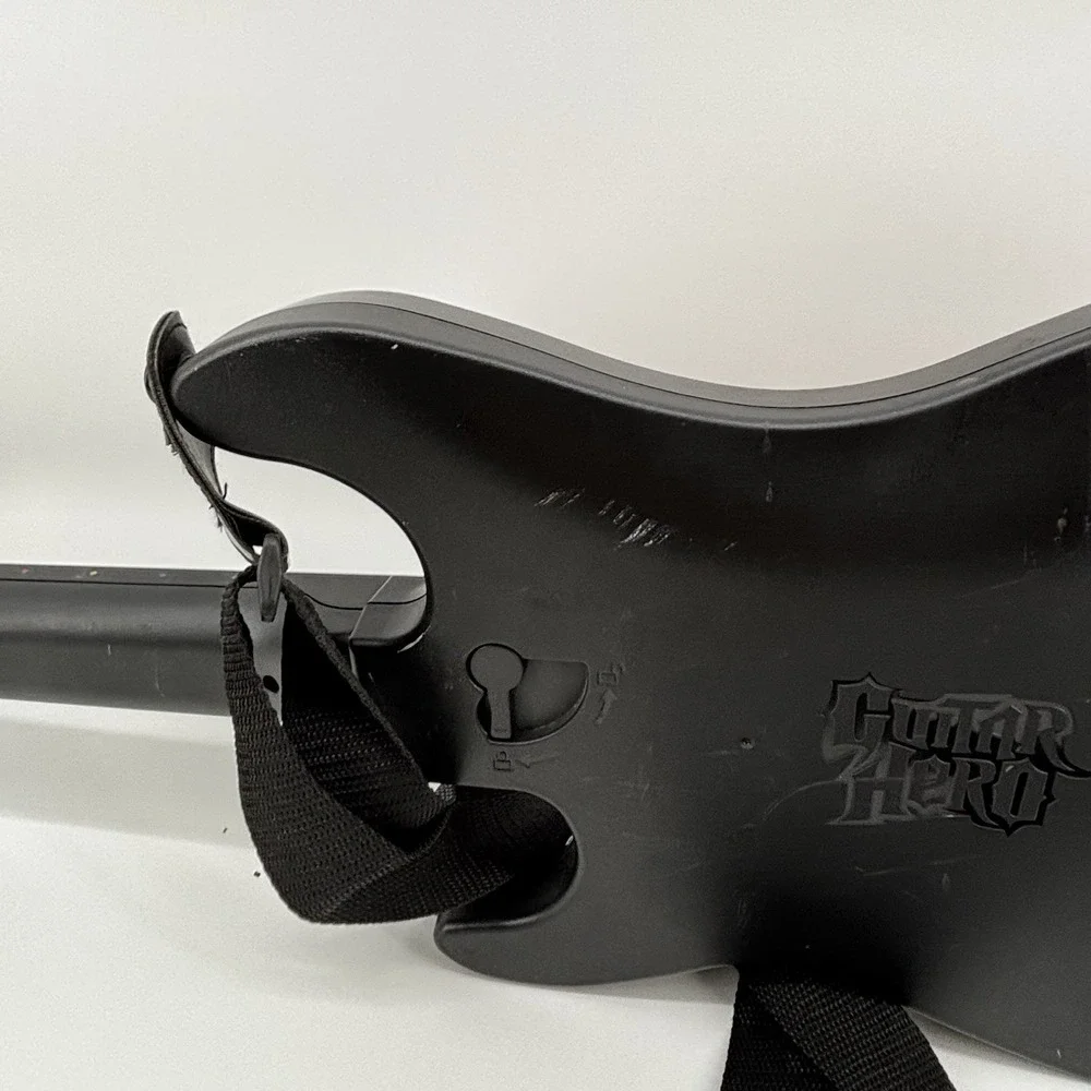 Guitar Band Hero‎ 5 Red Guitar Nintendo Wii Untested